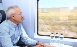 Bakan Uraloğlu: 2 yılda 2 milyon 423 bin 868 yolcu ile rekor kırıldı!