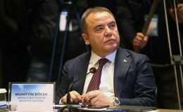 CHP’li Muhittin Böcek’in 5 yıllık karnesi: Tek icraatı usulsüz işlemlere imza atmak!