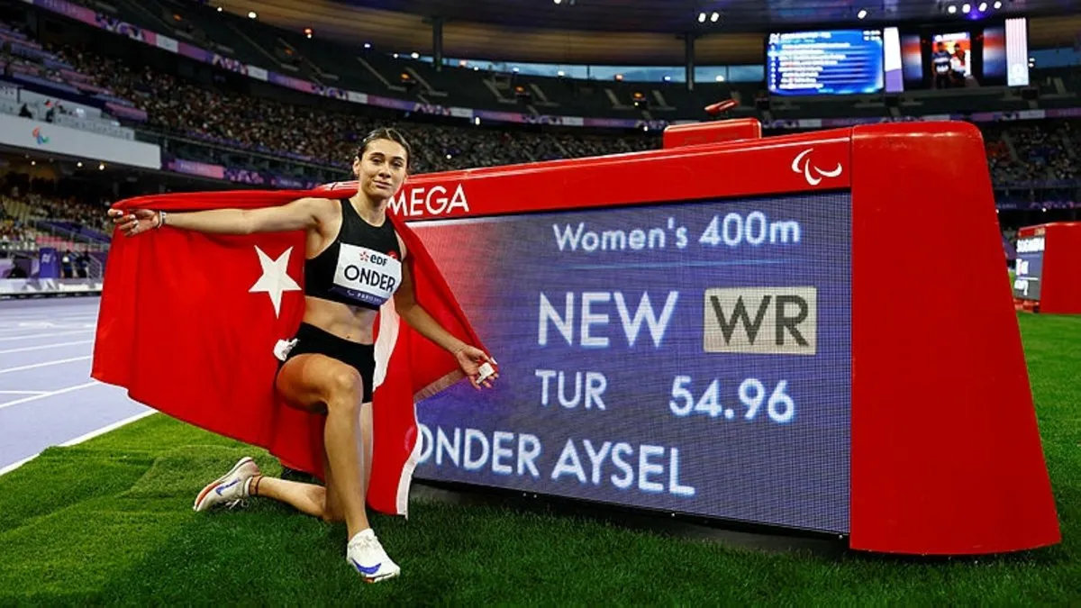Milli para atlet Aysel Önder, Paris’te dünya rekoru kırdı