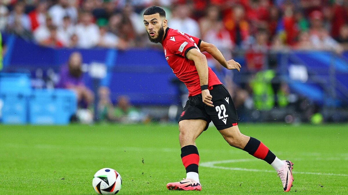 Galatasaray, Mikautadze için Bafetimbi Gomis’i devreye soktu