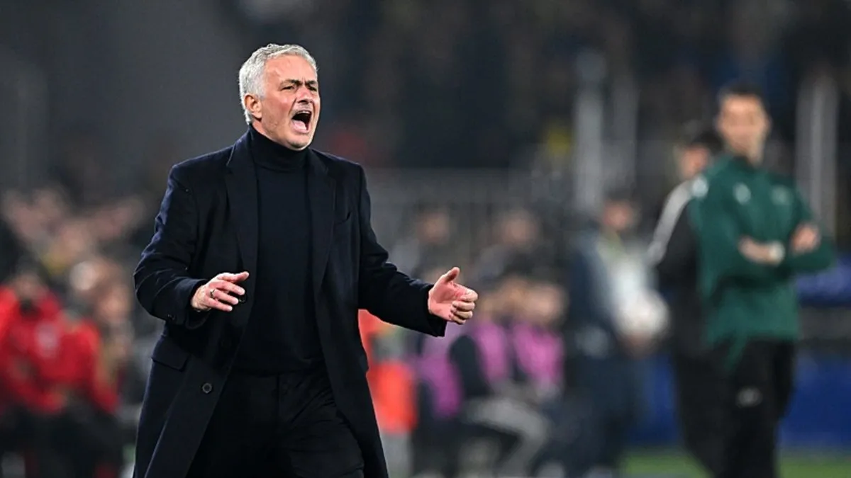 Jose Mourinho’dan Lyon maçı sonrası VAR tepkisi!